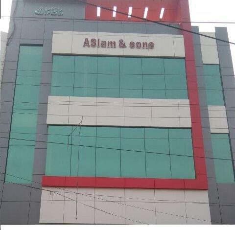 Red Roof Hotel Sahiwal Bagian luar foto